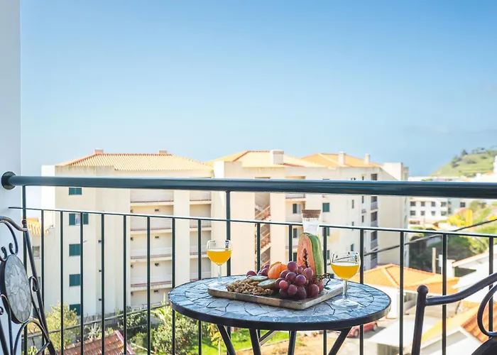 Charming Garajau By Ah Apartamento *